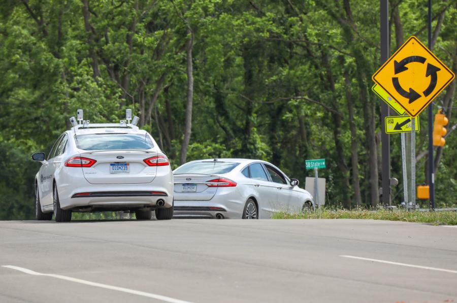  Ford Fusion Hybrid Autonomous Vehicle 2017 года  (фото 8 из 8)
